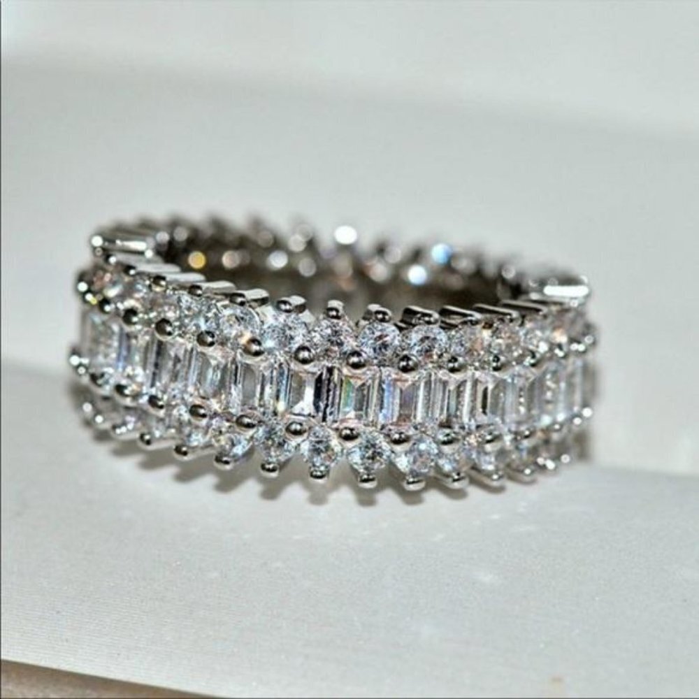 NEW S925 BAGUETTE DIAMOND ETERNITY RING, CUTE RING, SHINY RING. - Picture 5 of 7